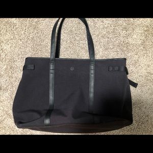 Lululemon tote